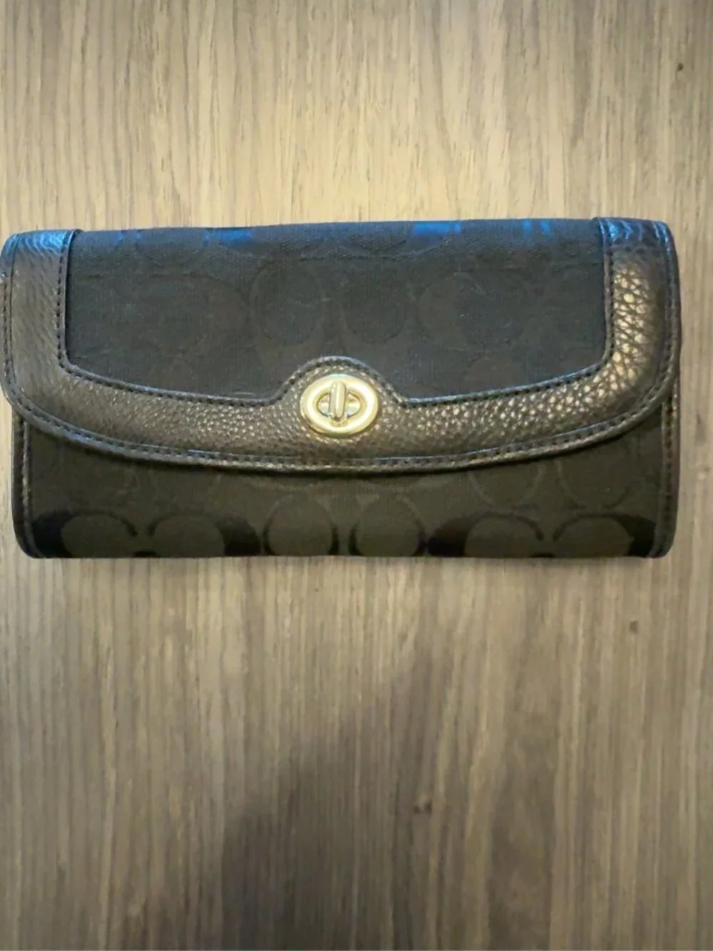 NWT COACH Signature Turnlock Slim Envelope Wallet Black F49165